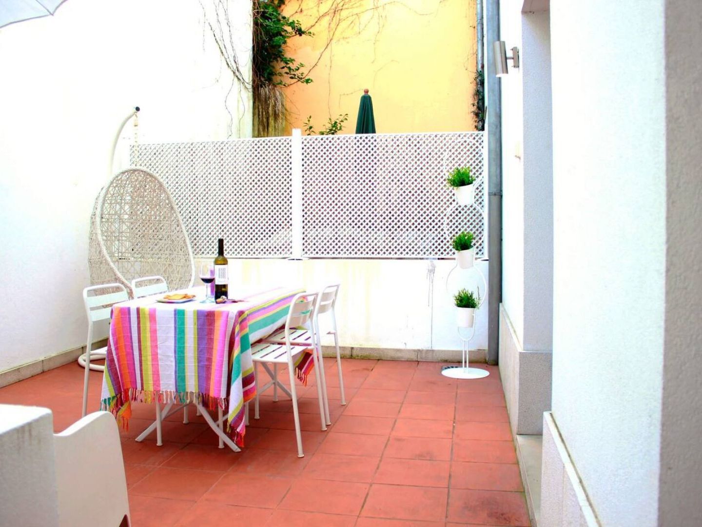 ליסבון Joivy Modern 1-Bed Apt With Terrace, Moments From Sao Bento Palace מראה חיצוני תמונה