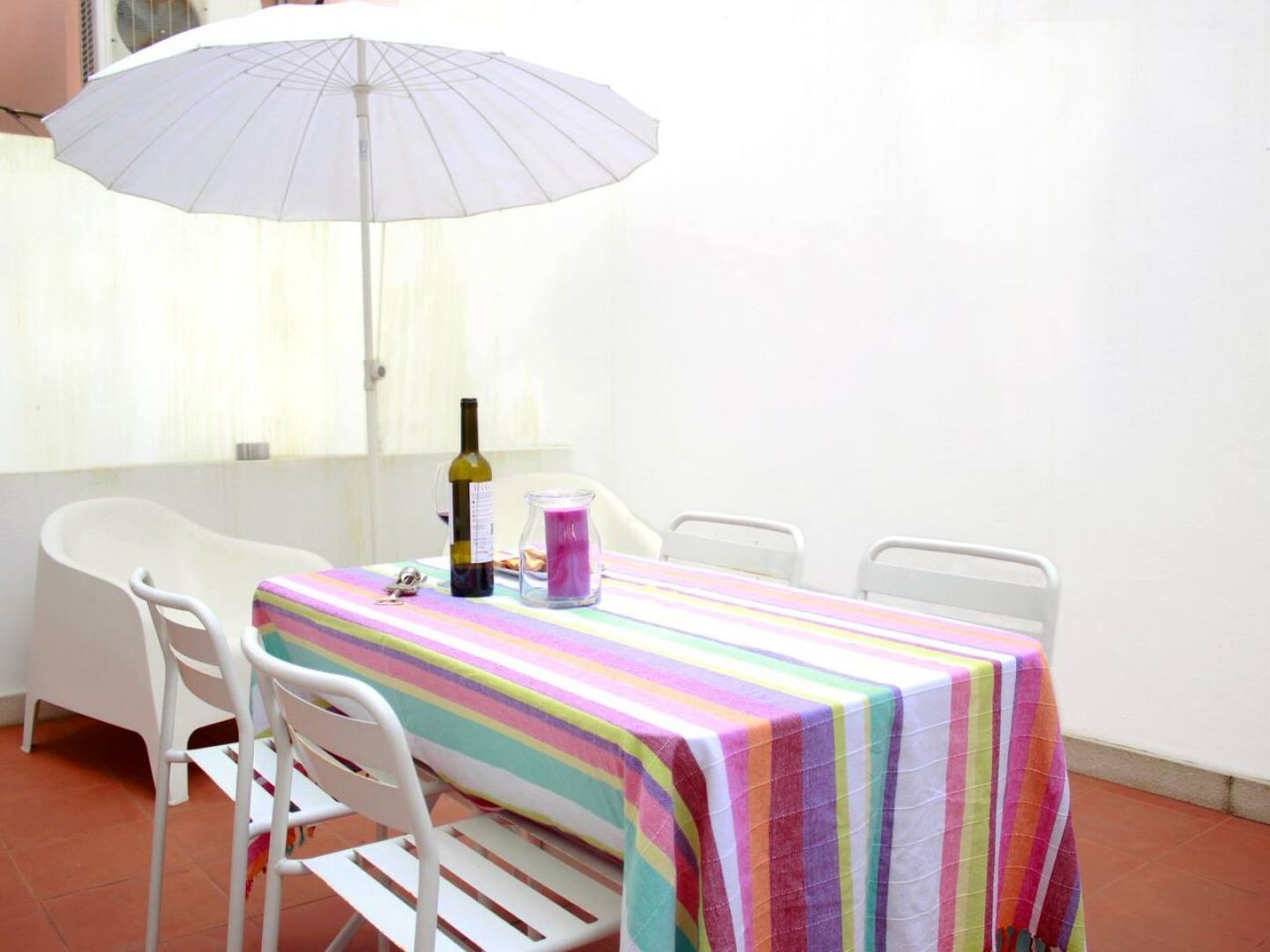 ליסבון Joivy Modern 1-Bed Apt With Terrace, Moments From Sao Bento Palace מראה חיצוני תמונה